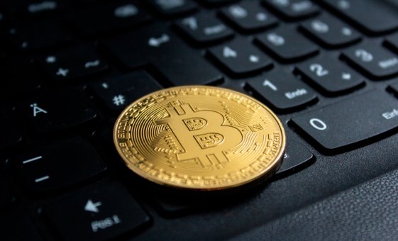Bitcoin удержался выше $22 000 несмотря на давление продавцов