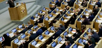 Госдума предлагает поднять МРОТ до 30 000