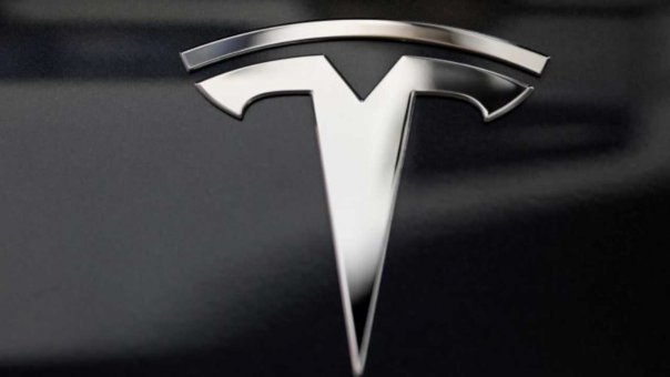 Tesla провела сплит акций 3 к 1