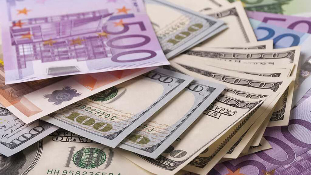 На Мосбирже зафиксирован рекордный спрос на валюту