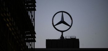 Mercedes продаёт свои российские активы