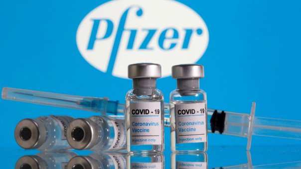 Pfizer планирует поднять цену на вакцину от COVID-19