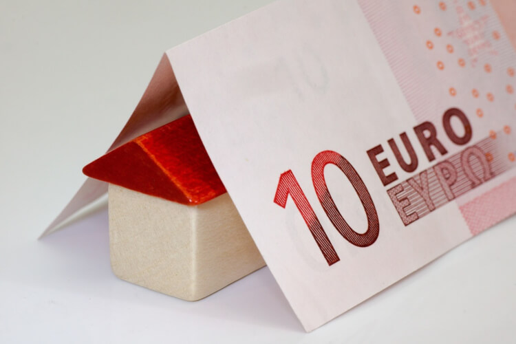 Каким будет курс евро в апреле 2023?